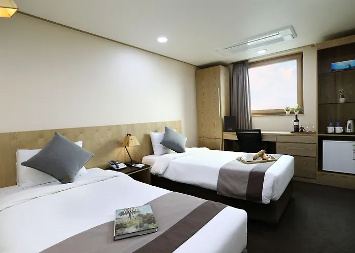 Golden Dongdaemun 3*