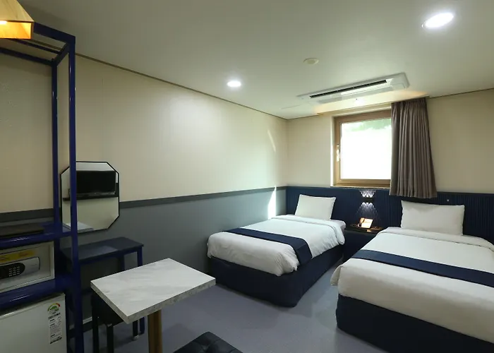 Отель Golden Dongdaemun 3*