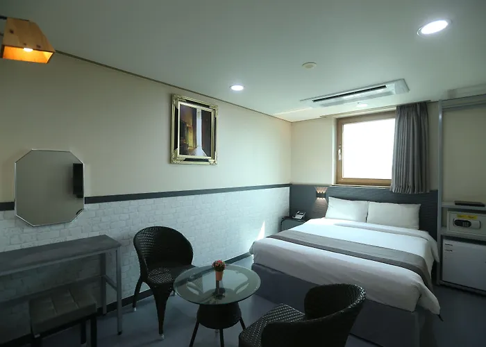 Golden Dongdaemun 3*