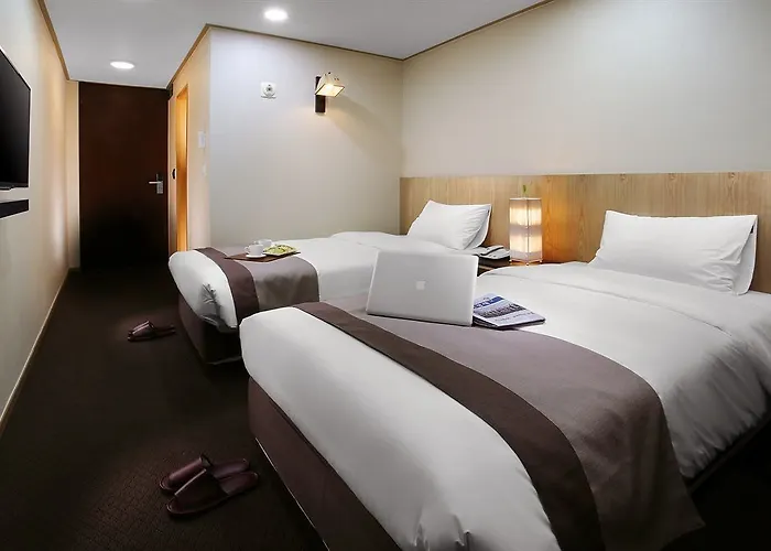 Отель Golden Dongdaemun 3*