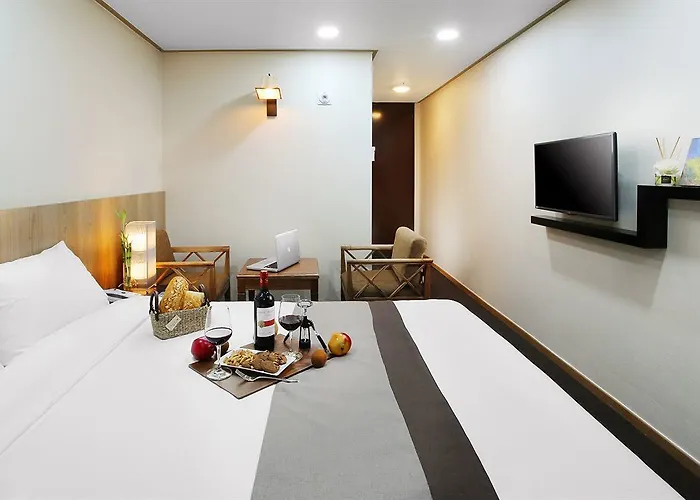 Golden Dongdaemun Отель 3*