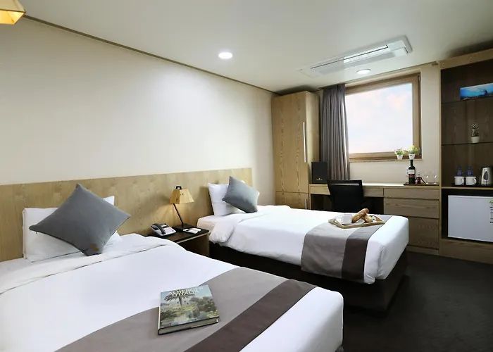 Golden Dongdaemun 3*